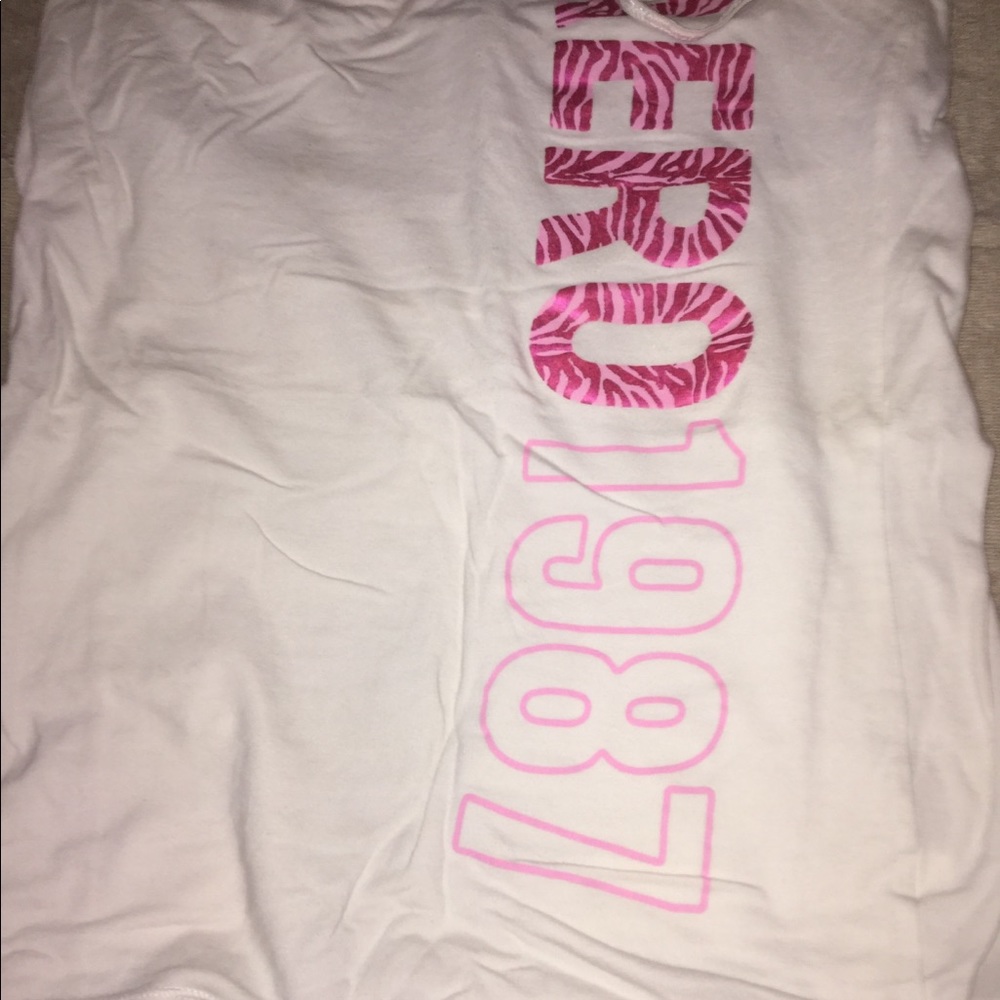 Cloths - Picture 4 of 4